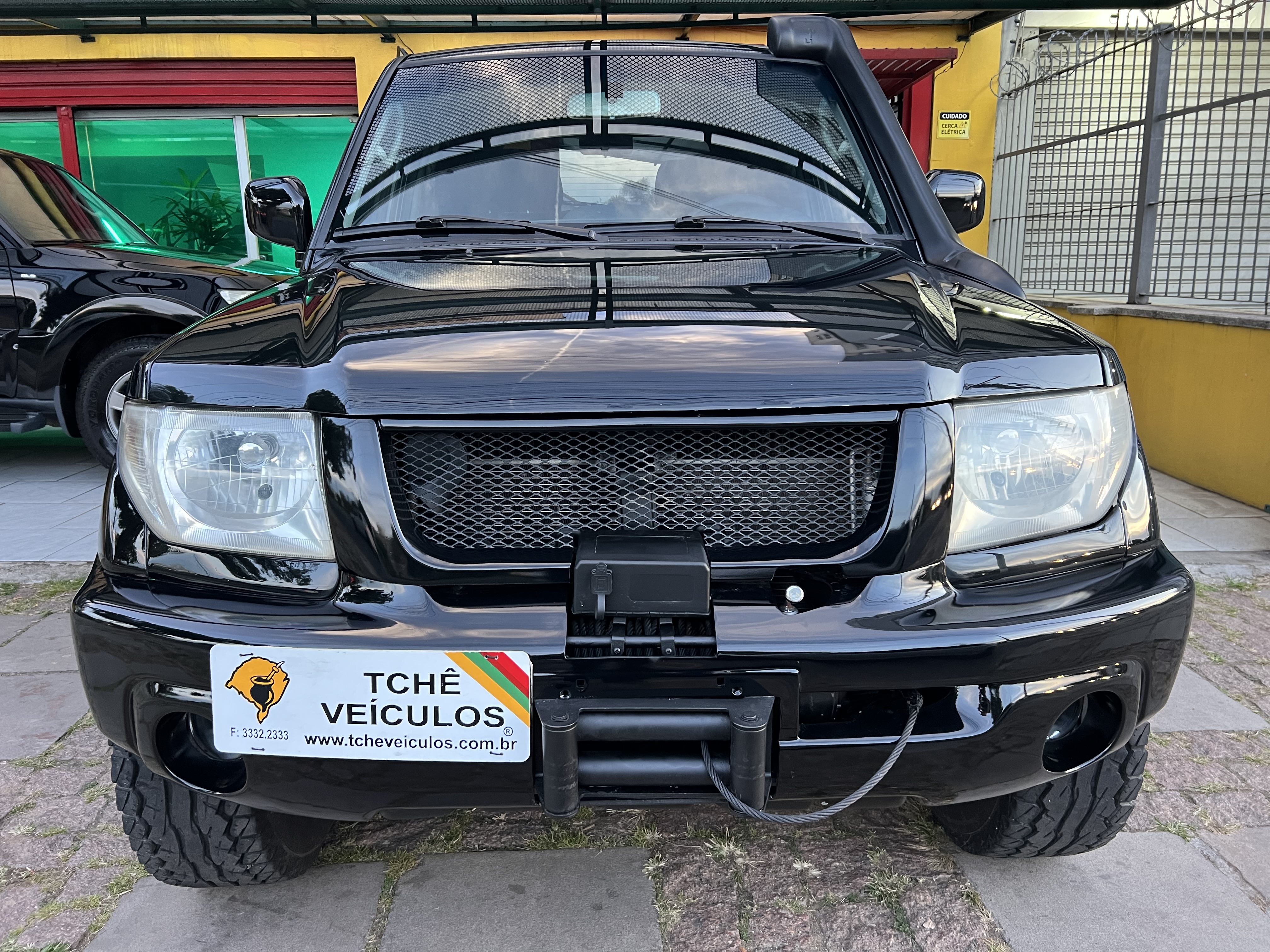 TR-4 ANO 2003 TRAÇÃO 4X4  MANUAL-PRETA